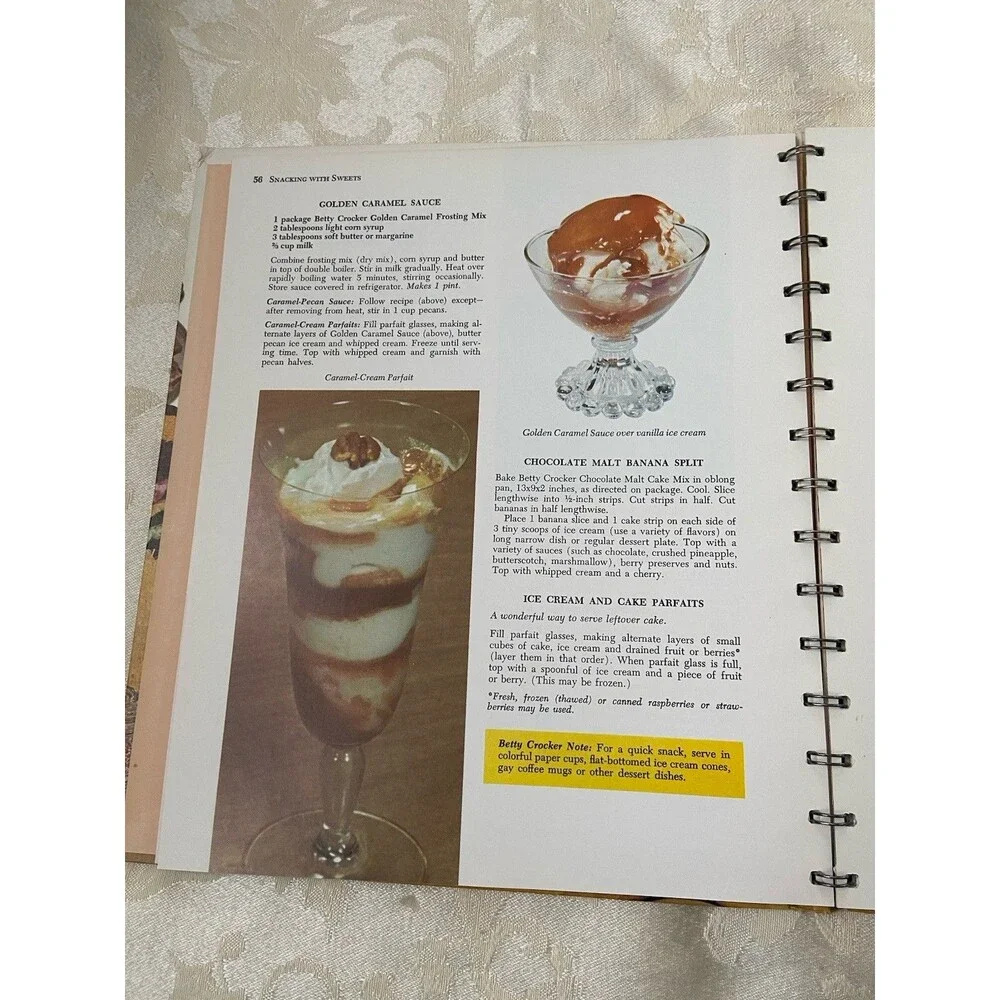 Vintage Betty Crocker’s Cake and Frosting Mix Cookbook 1966 First Edition